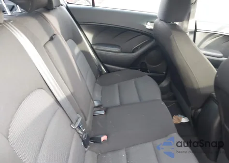 2017 Kia Forte Lx z USA, uszkodzony, nr VIN KNAFK5A82H5677844